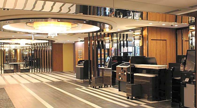APA Hotel Komatsu Grand