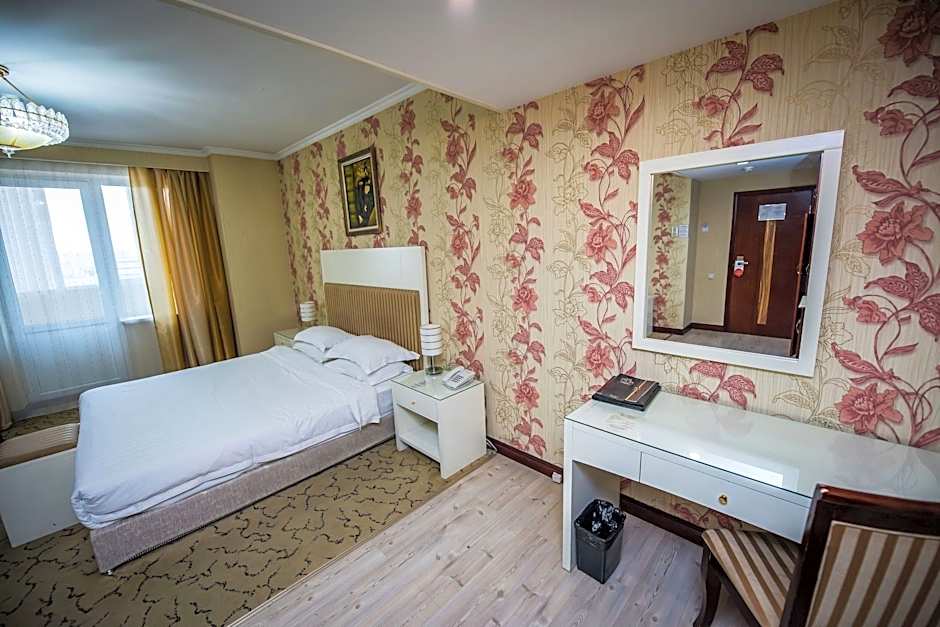G Empire Hotel