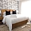 3 Lux Suites