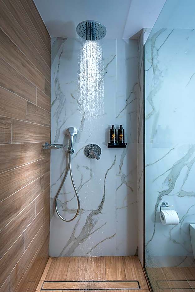 Mary Hotel & Mary Royal Suites