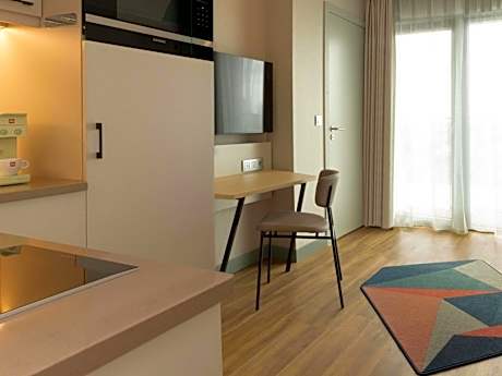 Studio with One Double Bed