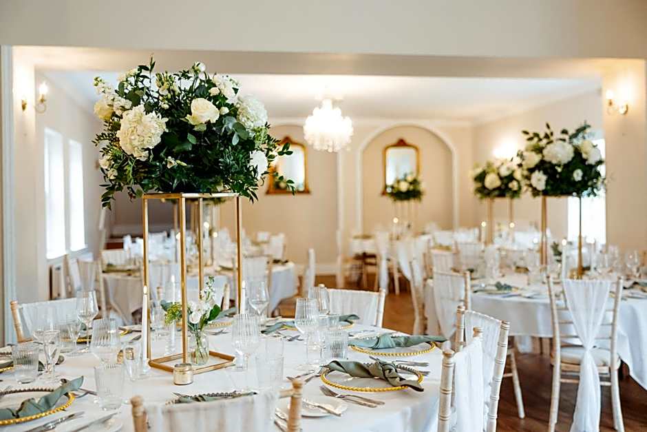 Woodland Manor Hotel