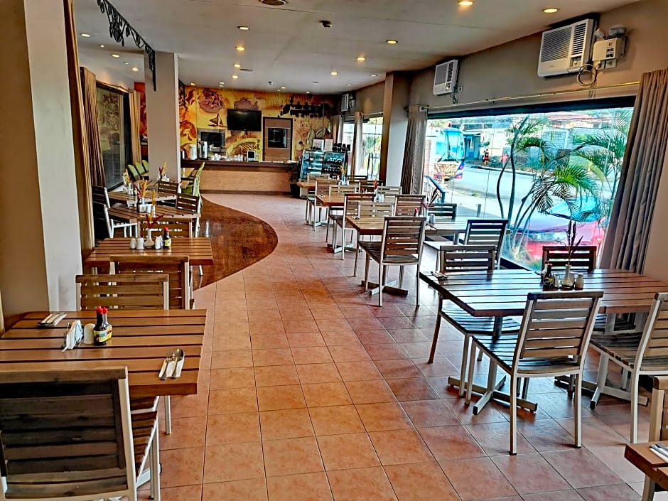 Casa Leticia Business Inn