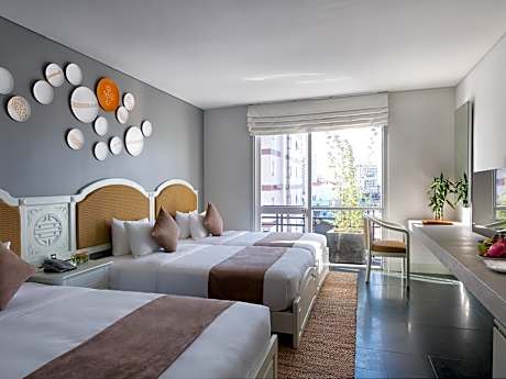 Deluxe City View Double Room