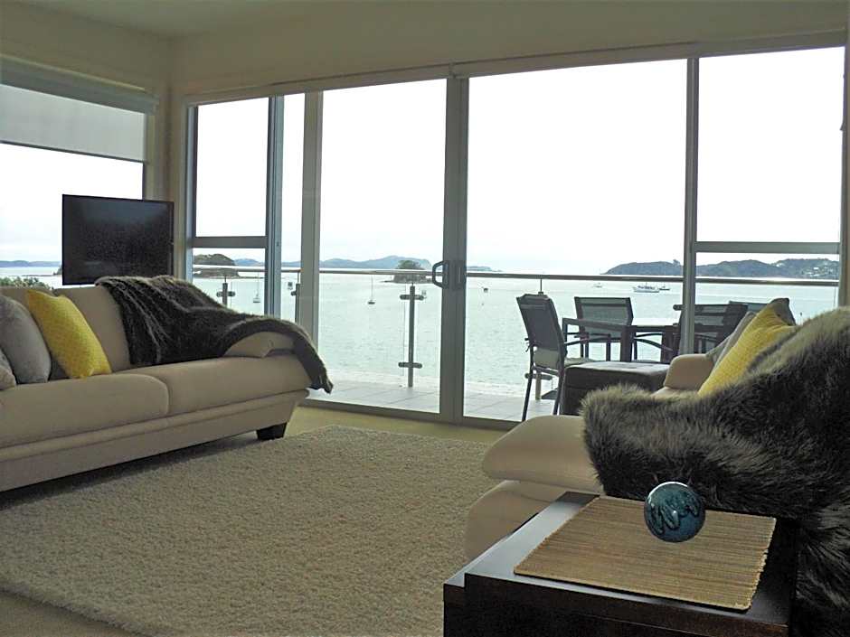 Edgewater Palms Apartments