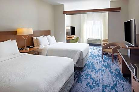 Studio with Two Queen Beds, Bathtub and Sofa Bed - Mobility Access/Hearing Accessible