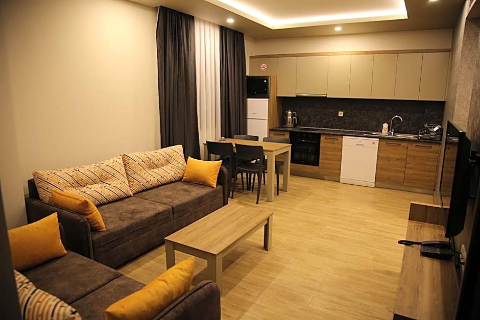 Golden World Suite Hotel