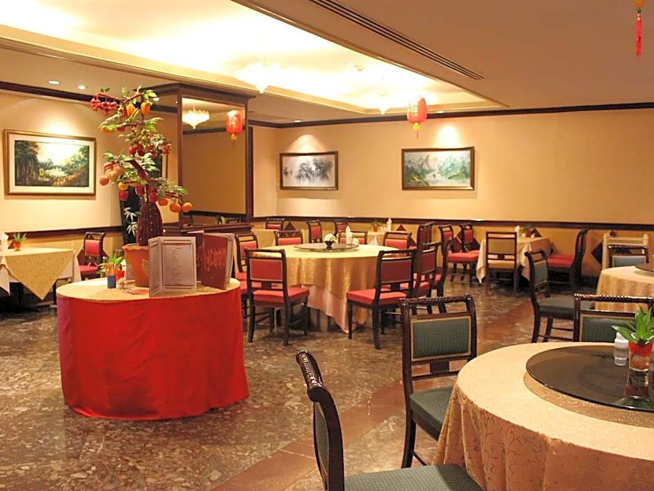 Charoenthanikhonkaen Hotel