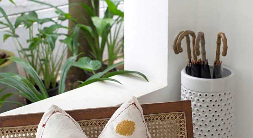 Arabella on Boossa Private Hotel