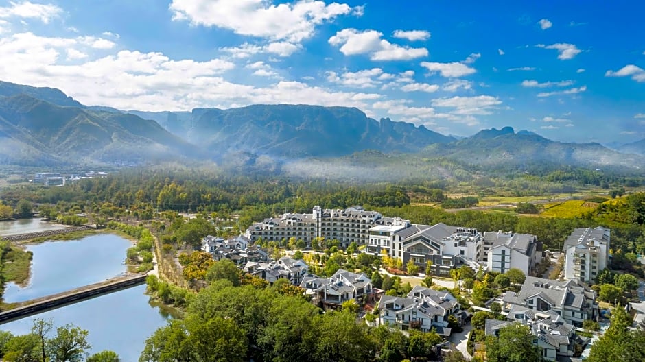 DoubleTree by Hilton Taizhou Shenxianju