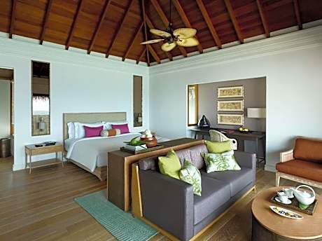 Overwater Pool Villa, 180sqm, Butler Service, Direct reef access