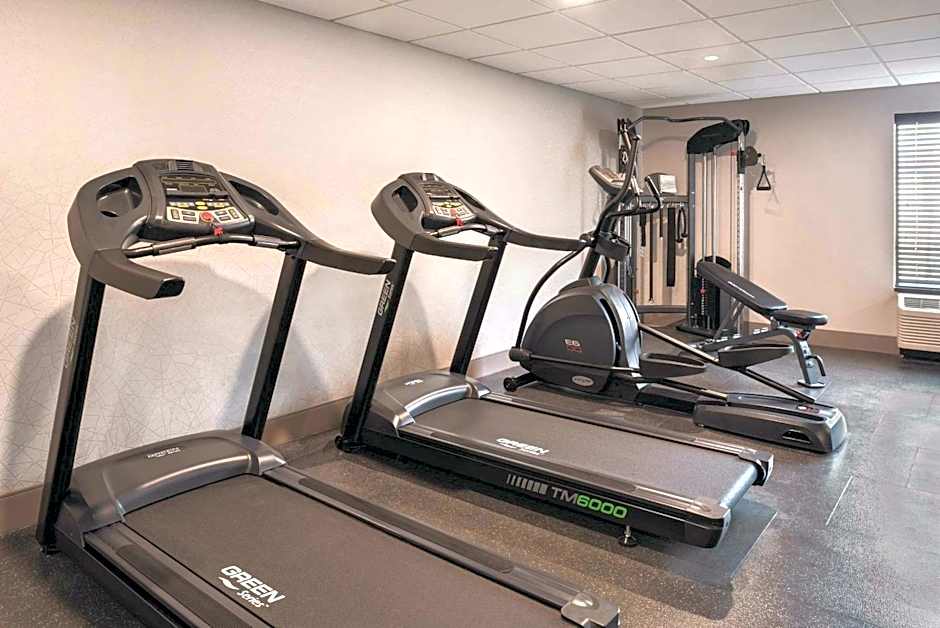 Country Inn & Suites by Radisson, La Crosse, WI