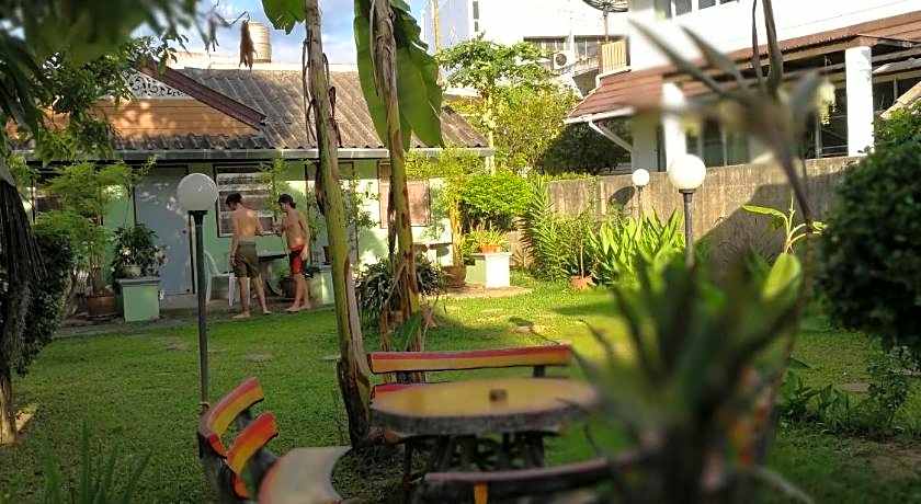 Baan Bua Guest House