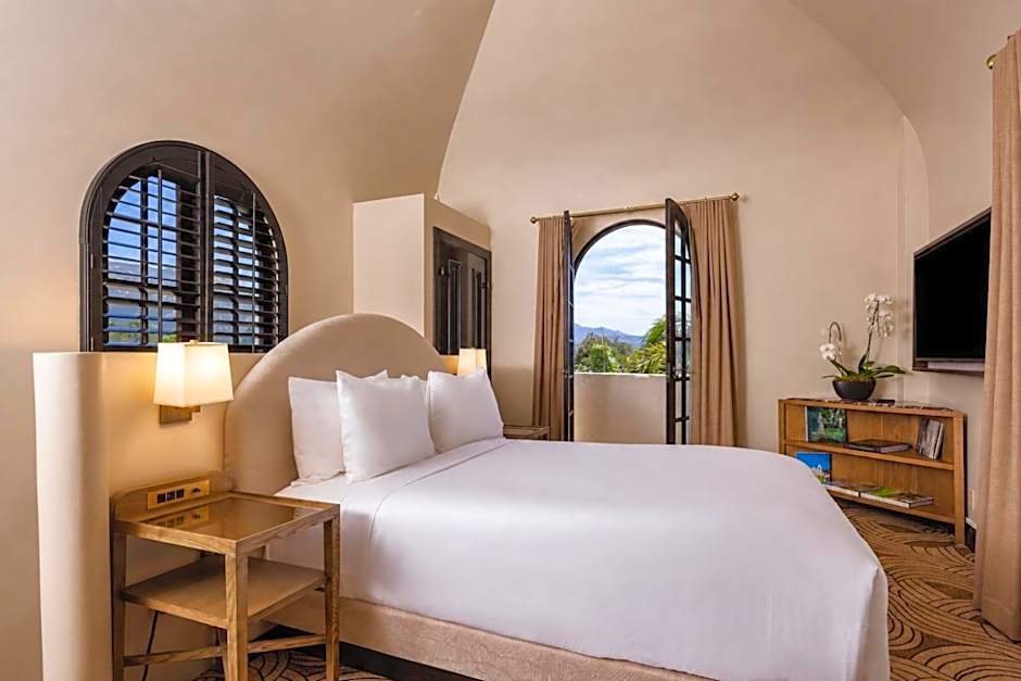 Photo 1 of 6 of Suite, Tower