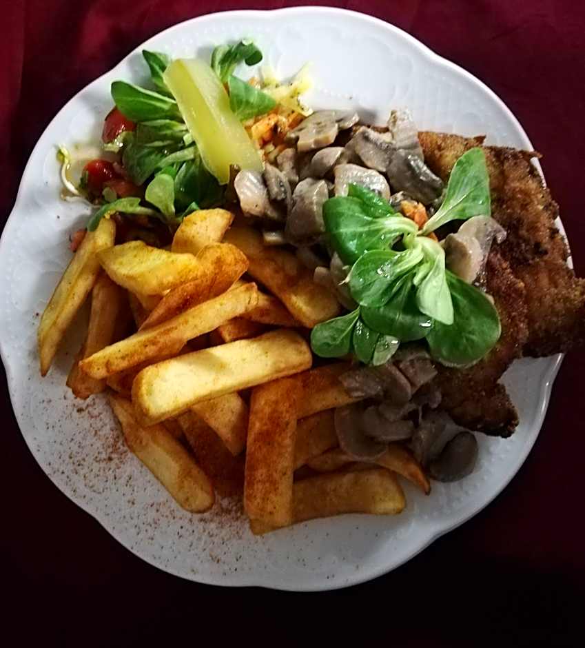 Landhotel Waldschlößchen mit Gaststube