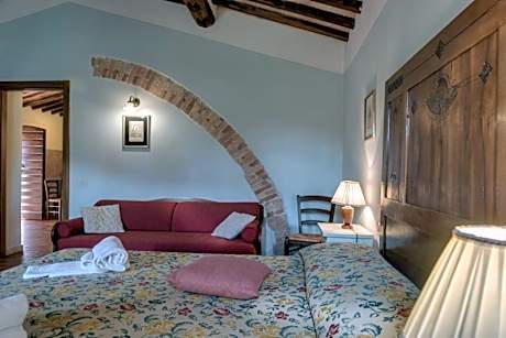 One-Bedroom Apartment (3 Adults + 2 Children)