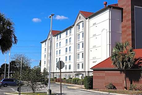 La Quinta Inn & Suites by Wyndham Ocala