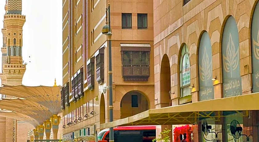 Grand plaza al Madinah