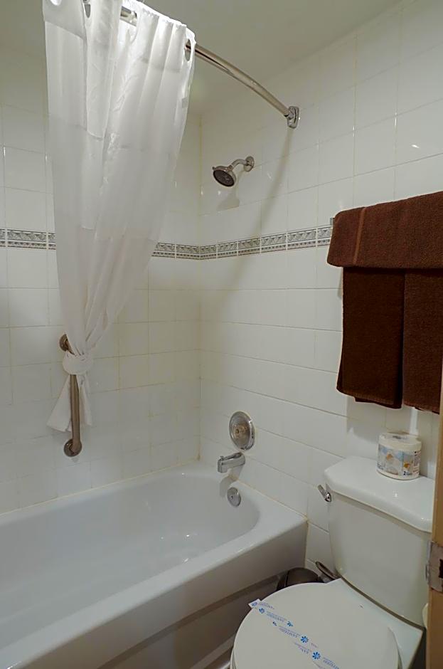 Canadas Best Value Inn and Suites Fernie