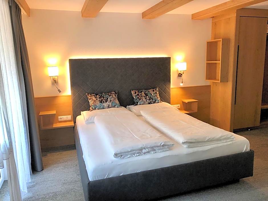 Hotel Garni Central - Zimmer - Studios - Apartments