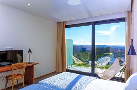 De Luxe Double Bed Room