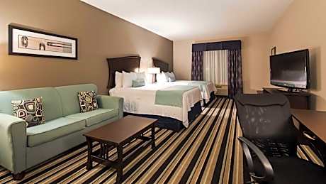 Queen Room with Two Queen Beds and Sofa Bed