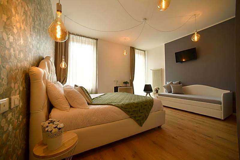 Lainez Rooms & Suites