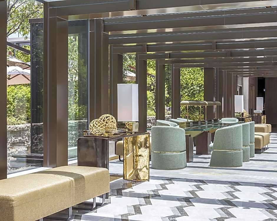 Hyatt Centric Victoria Harbour