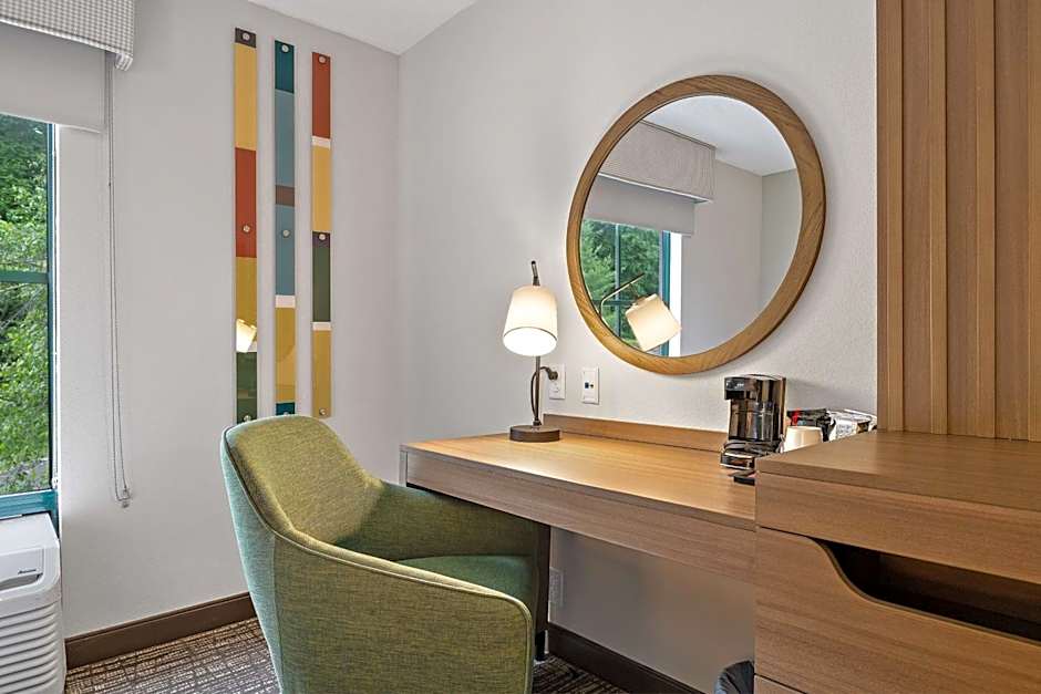 Hampton Inn By Hilton & Suites Lake George, NY