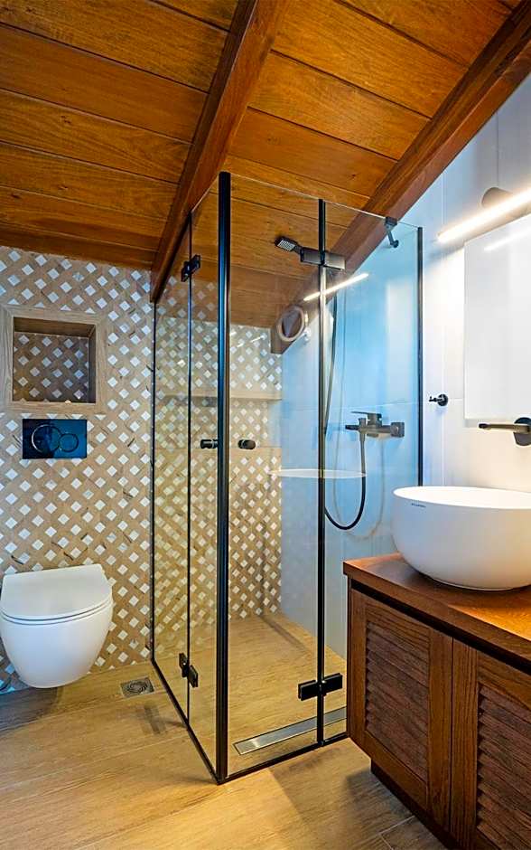 Sitovolonas Superior Accommodation