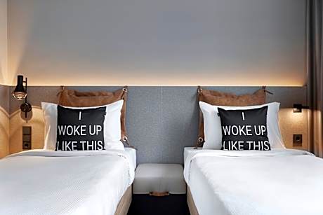 Twin Room with Inland View