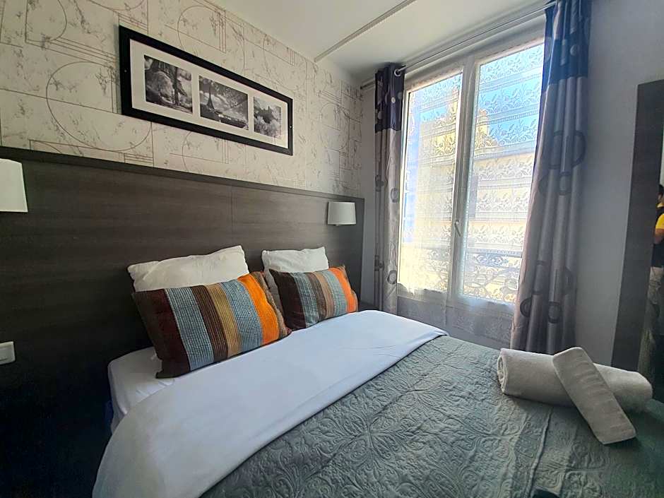 HOTEL SAVOY