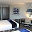 Hotel Westport Kansas City, Tapestry Collection by Hilton
