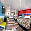 La Casa Motel, Burbank Airport