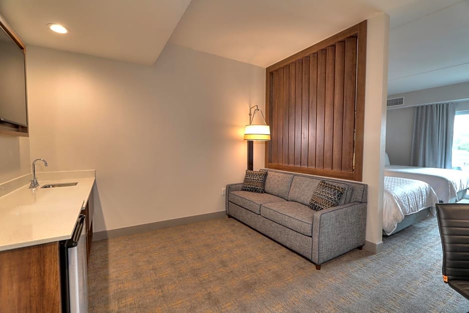 Holiday Inn & Suites Pigeon Forge Convention Center By IHG