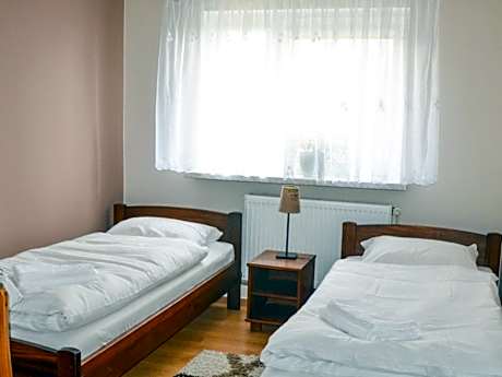 Zamkowa Noclegi Restauracja