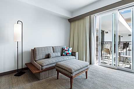 King Room with Balcony and City View