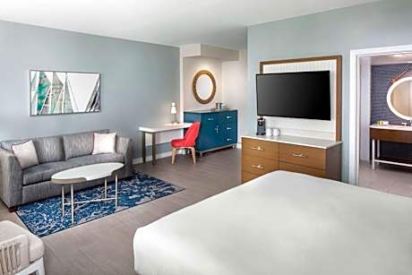 King Studio Suite with Resort View