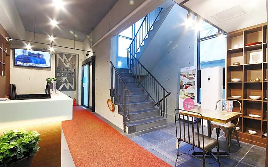 No.1 New Yorker Hotel