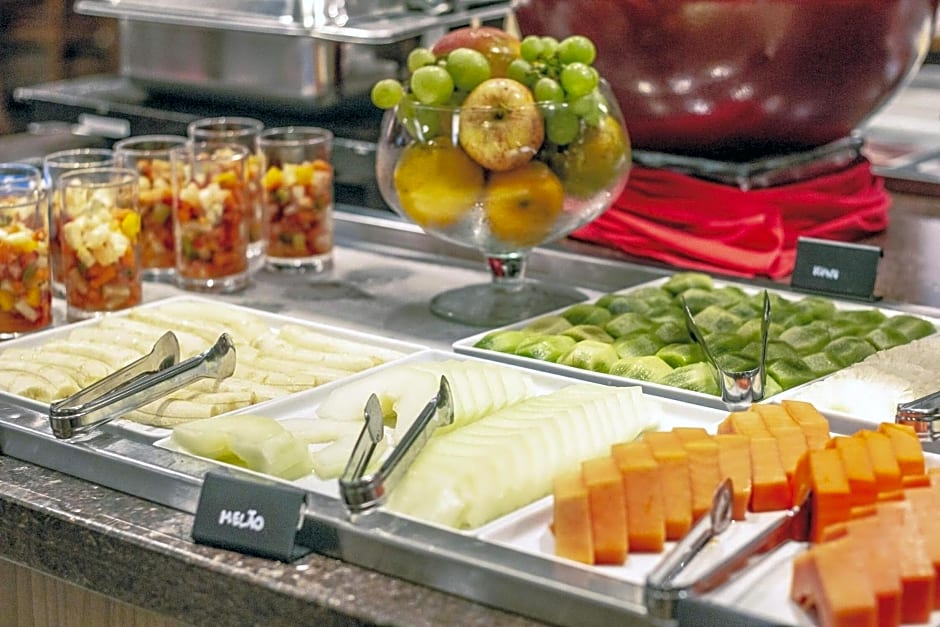 Hotel Deville Curitiba