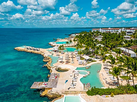 TRACADERO Beach Club & Holidays Rentals