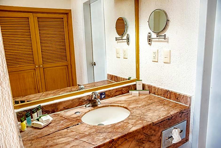 HOTEL SAN CARLOS PLAZA