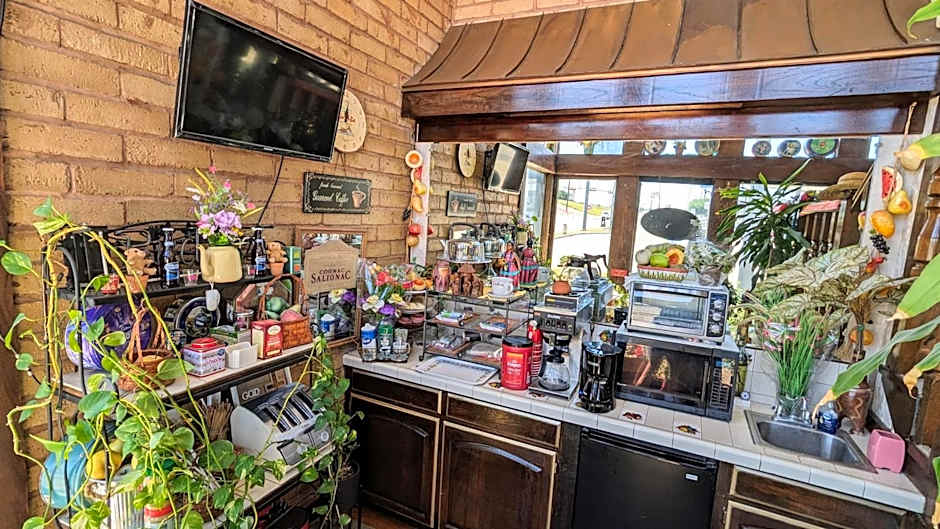 Edelweiss Inn New Braunfels