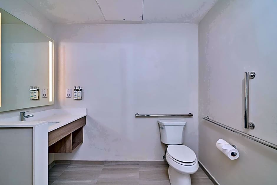 Holiday Inn Express & Suites St. Vincent - Grenadines by IHG