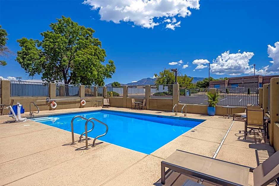 Best Western North I-25 Hotel