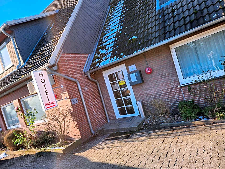 Hotel & Restaurant Heidekrug in Pinneberg, Free Parking and WiFi