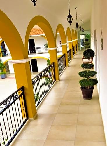 Casa Blanca Hotel