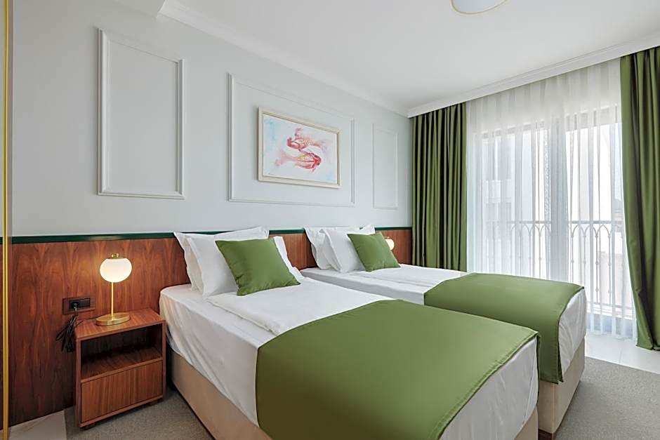 Hotel Diplomat by Aycon