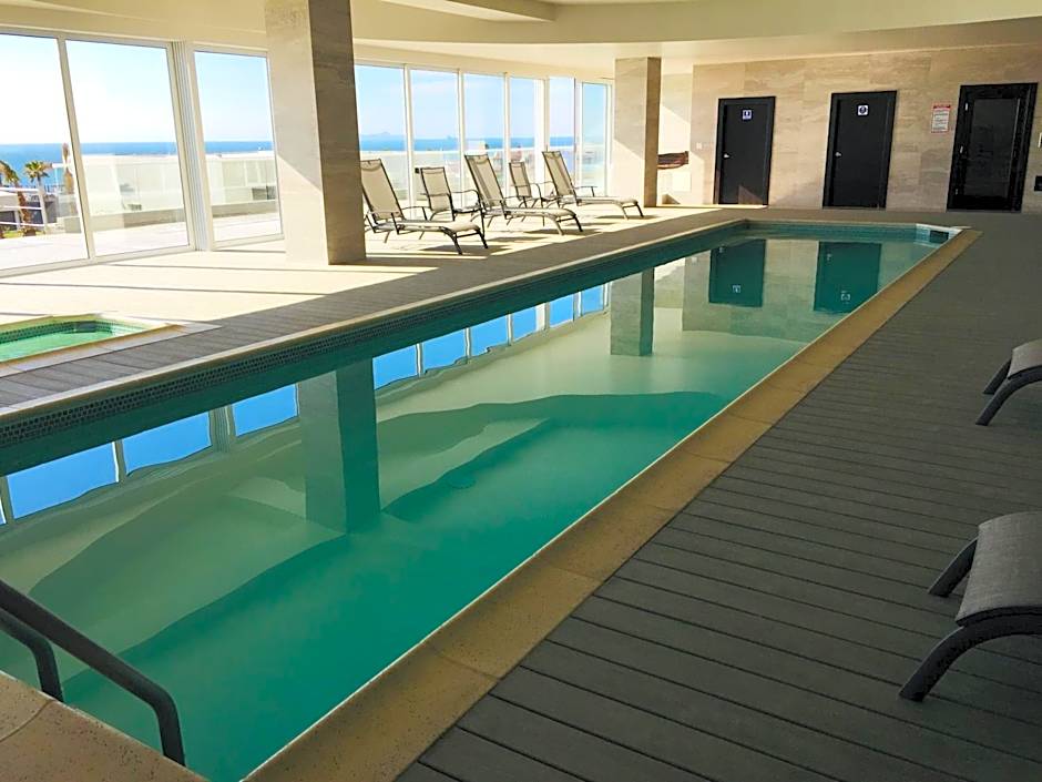 La Jolla Excellence, Exclusive Front Beach!