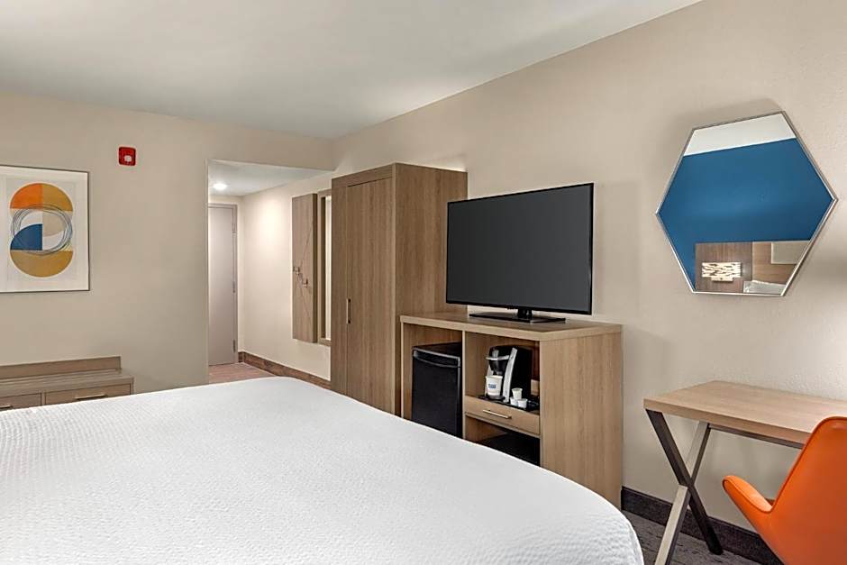 Holiday Inn Express & Suites - Evansville Downtown By IHG